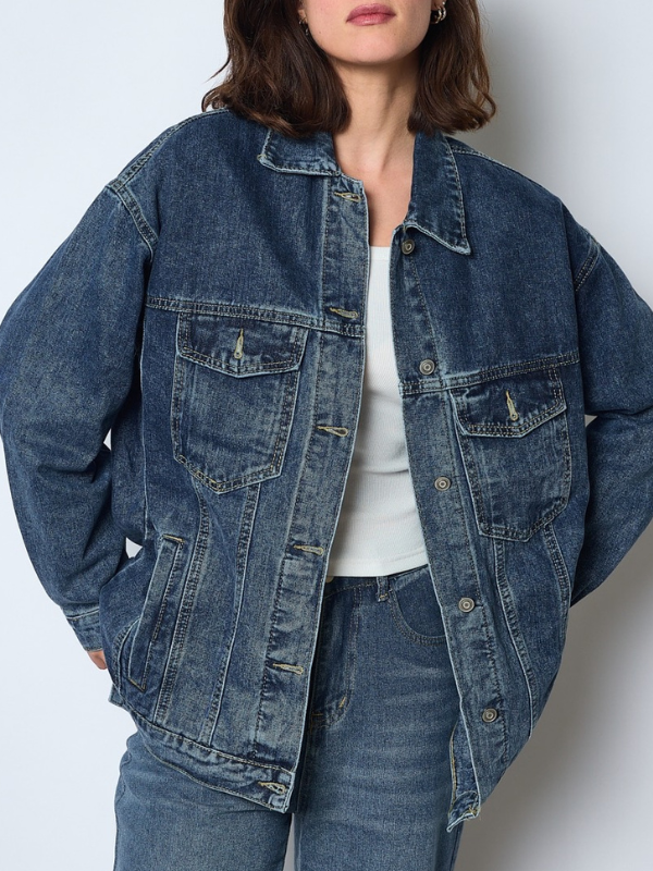 Atelier Customisation de Veste en Jeans Oversize