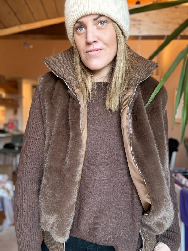 Gilet fausse fourrure col montant