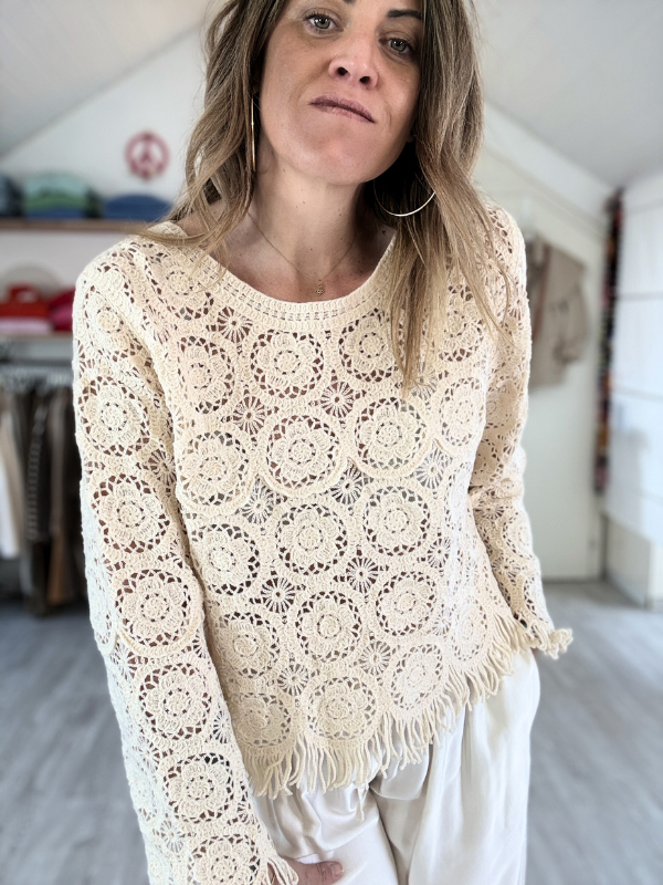 Haut en crochet à franges