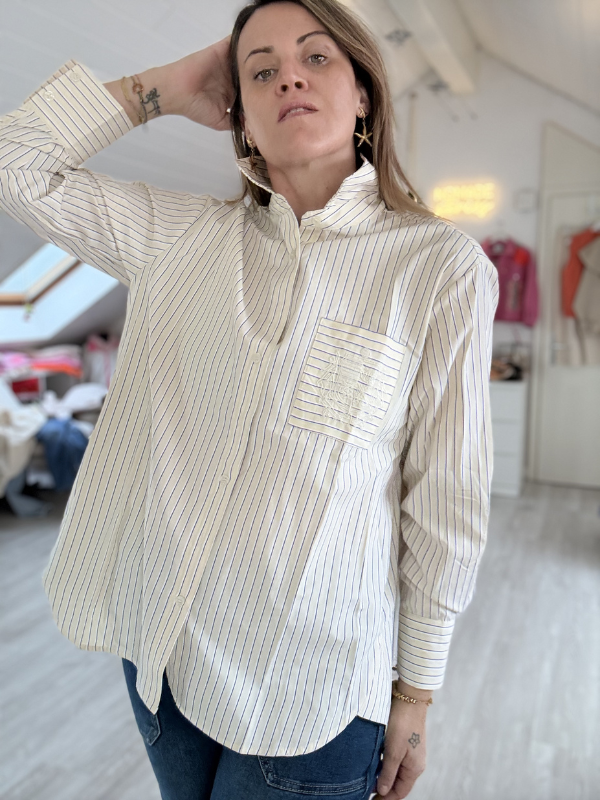 Chemise Lignée et poche brodée