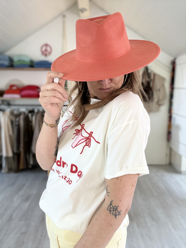 T-shirt blanc à motifs