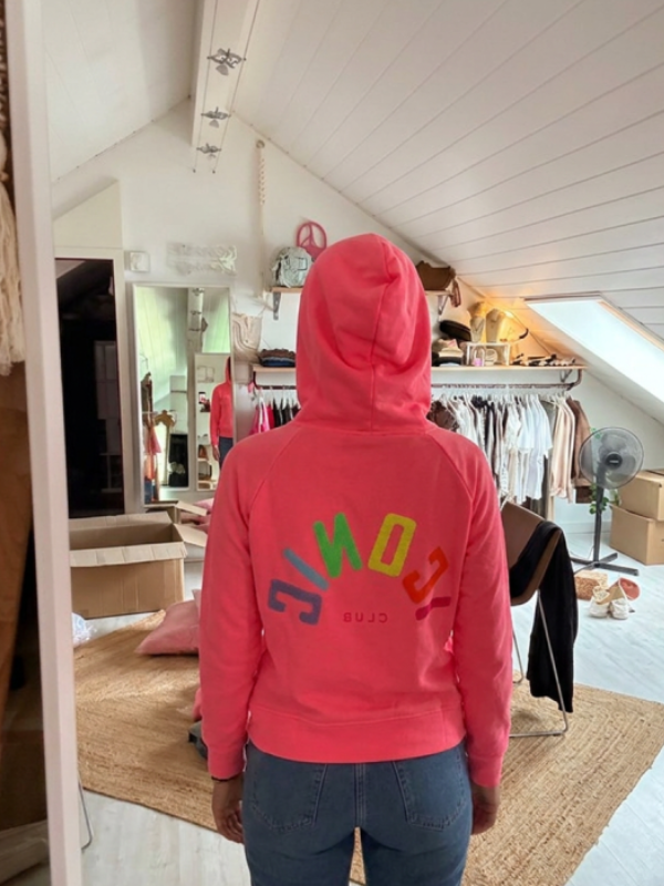 ICONIC Sweat à Capuche (Rainbow dans le dos)