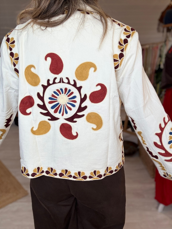 Veste courte brodée femme - Esprit bohème