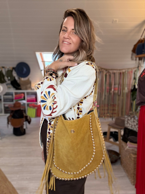 Sac à franges et clous dorés – Esprit bohème