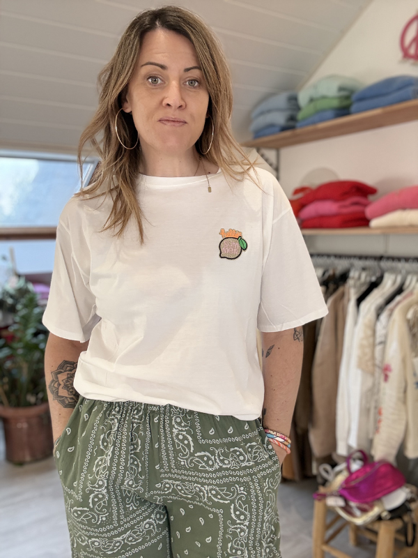 T-shirt blanc avec broderie SUMMER