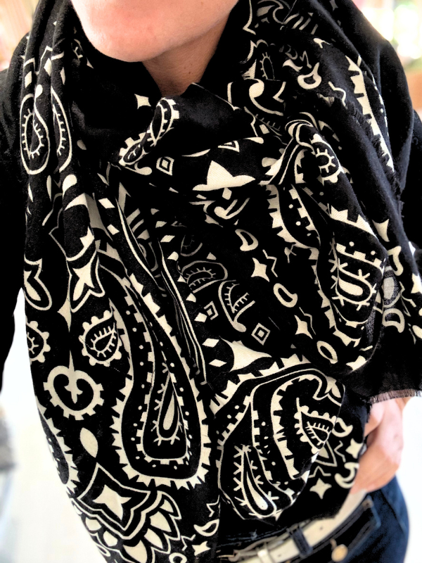 JayZ - Foulard à motif Bandana 130cmX140cm