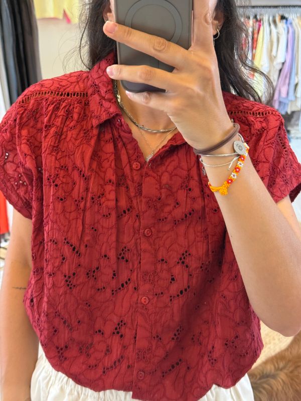 Chemise en coton broderie anglaise